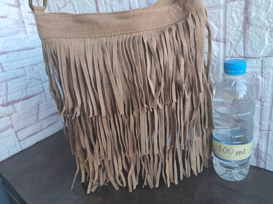 дамска чанта,малка велурена чантичка с ресни-естествена кожа