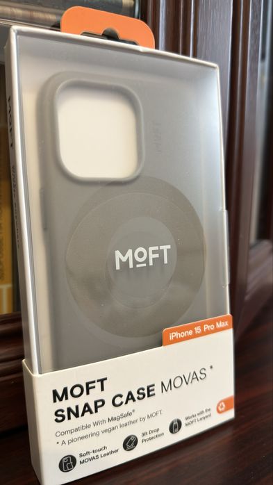 Продам чехол MOFT
