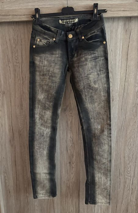 Подарявам Нови дамски дънки размер XS