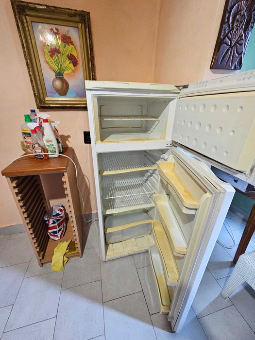 Хладилника,Печка,МикровълноваВА,Бяла техника