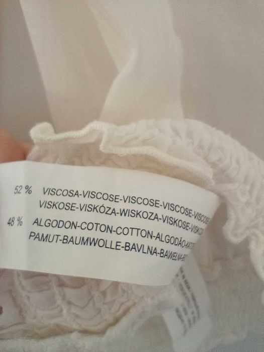 Bluza volane si nasturi spate
