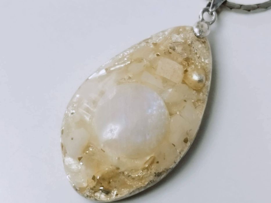 Vechi colier/lant din argint de 925, cu pandantiv cu piatra lunii