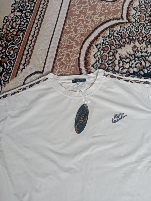 Фудболка женский