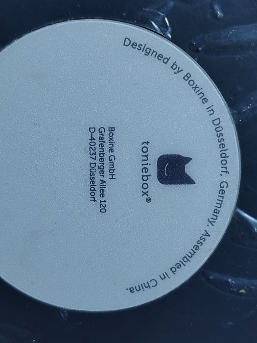 Incarcator baza inferioară a unui player audio interactiv pentru copii Toniebox