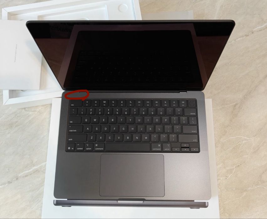 Macbook pro m4 16/512