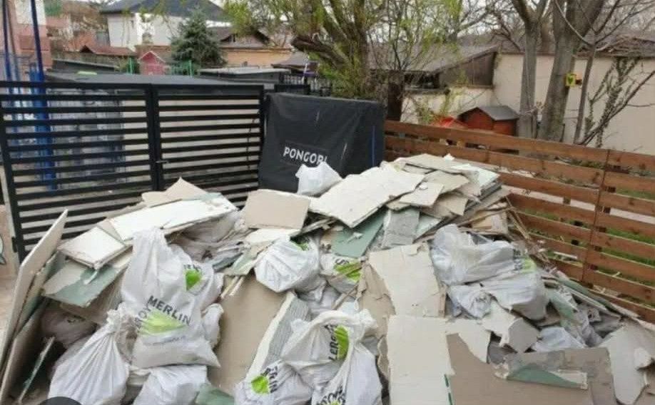 Debarasare Deseuri din Constructii / Renovari Debarasare Mobila Veche