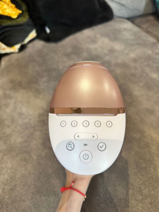 Фотоепилатор Philips BRI977/00