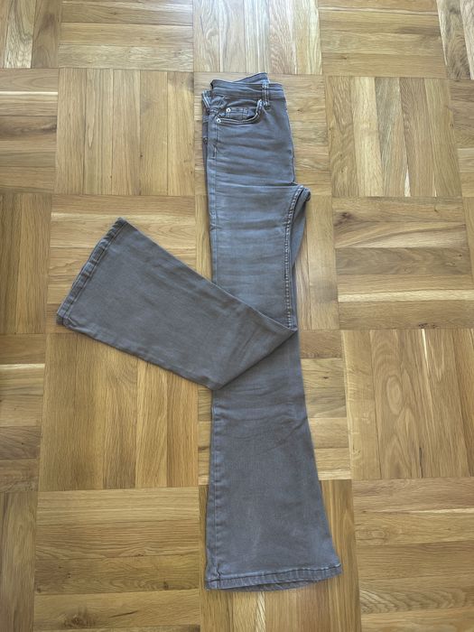 Flared кафяви дънки