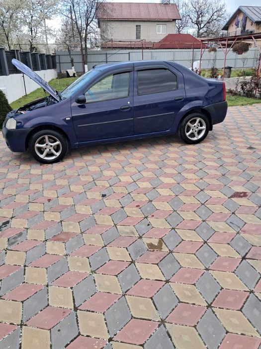 Vând Dacia Logan!