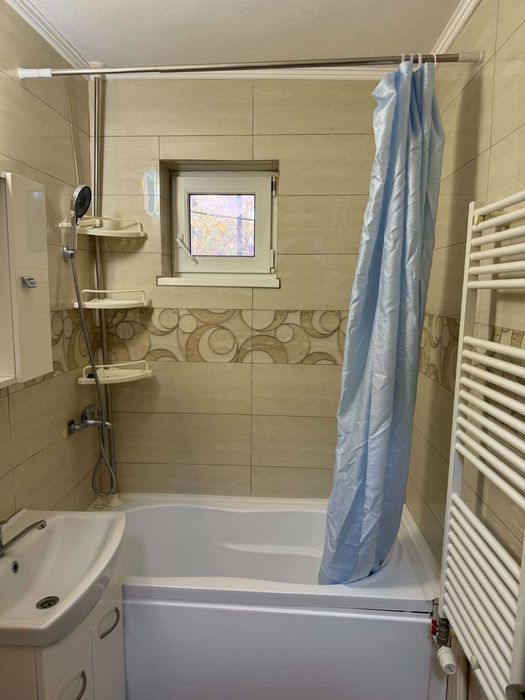 Apartament 2 camere lânga universitate