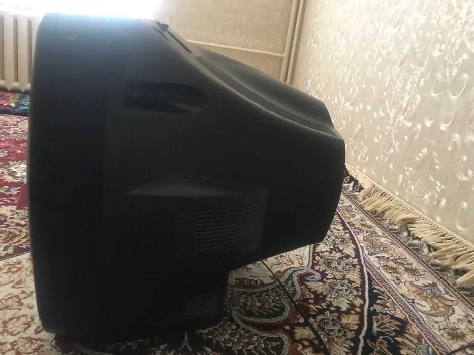 Продается телевизор LG с тюнером