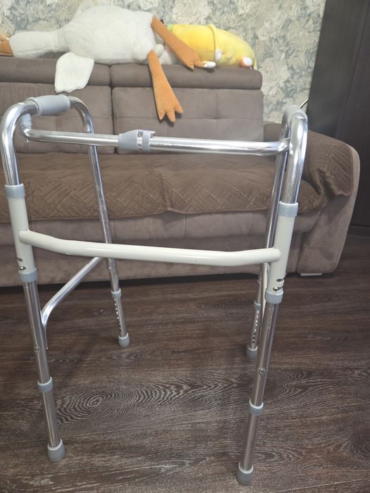 Ходунки взрослые