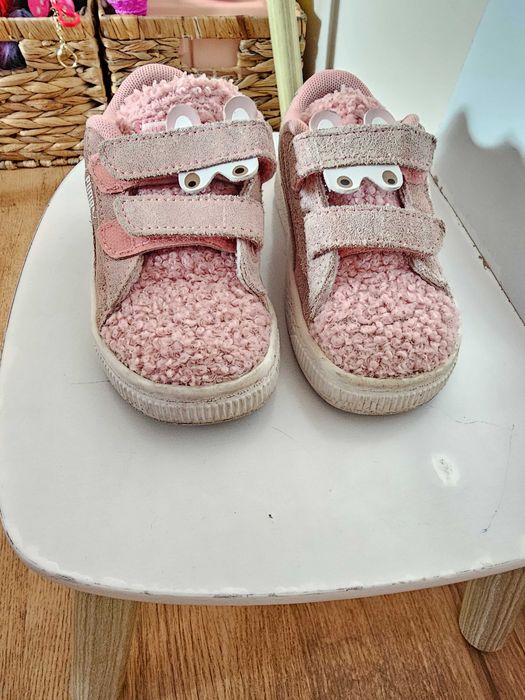 Маркови обувки за момичета