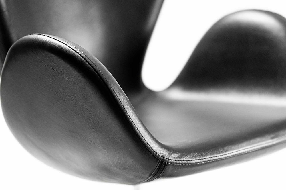 Фризьорски стол BOB ROUND - черна основа