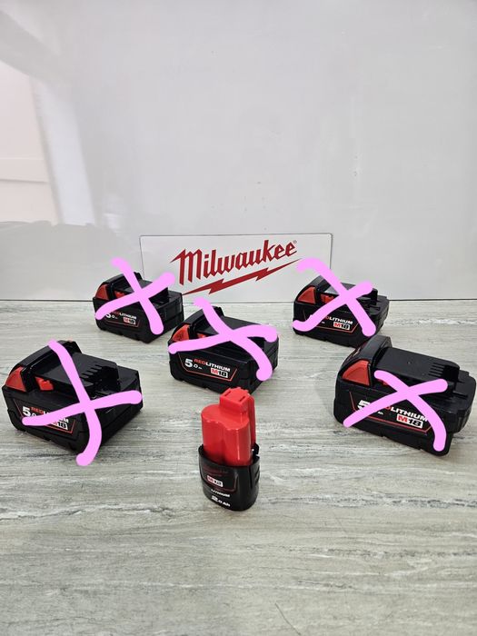 Milwaukee Батерия 12V.2Ah.
