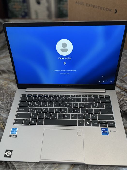 Asus Expertbook P1403CVA