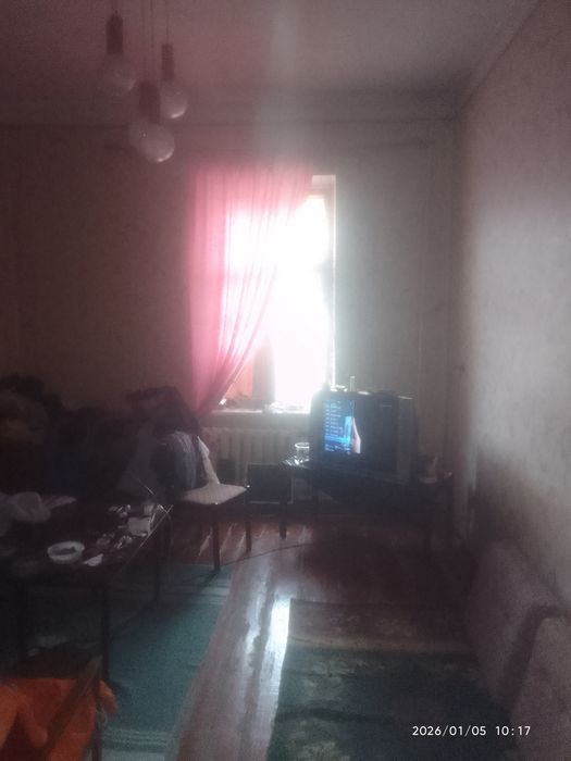 Здаю в аренду сваю трëхкомнатнаю.