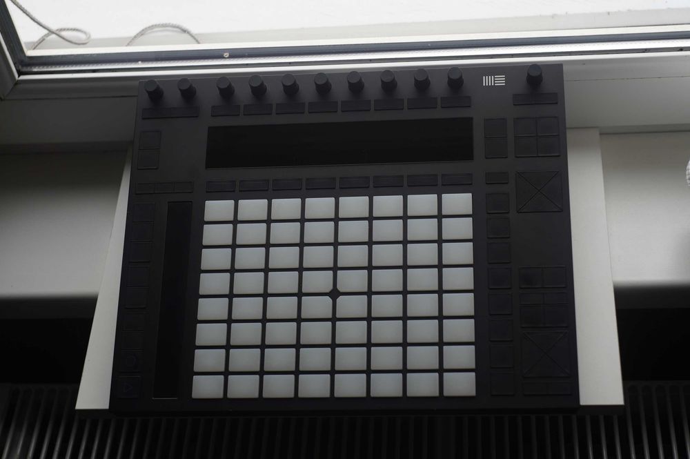 Ableton Push 2 cu Decksaver