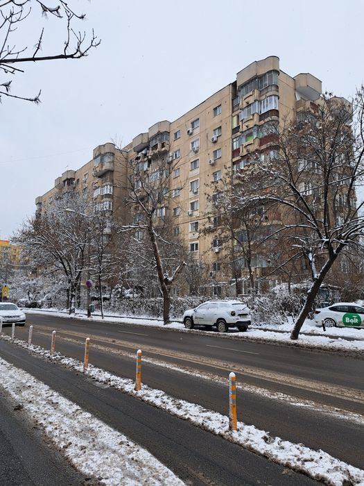 Particular vand apartament 3 camere, militari, uverturii,