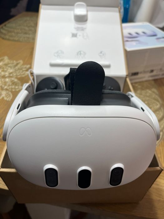 Meta Quest 3 – VR 128GB Stare foarte buna