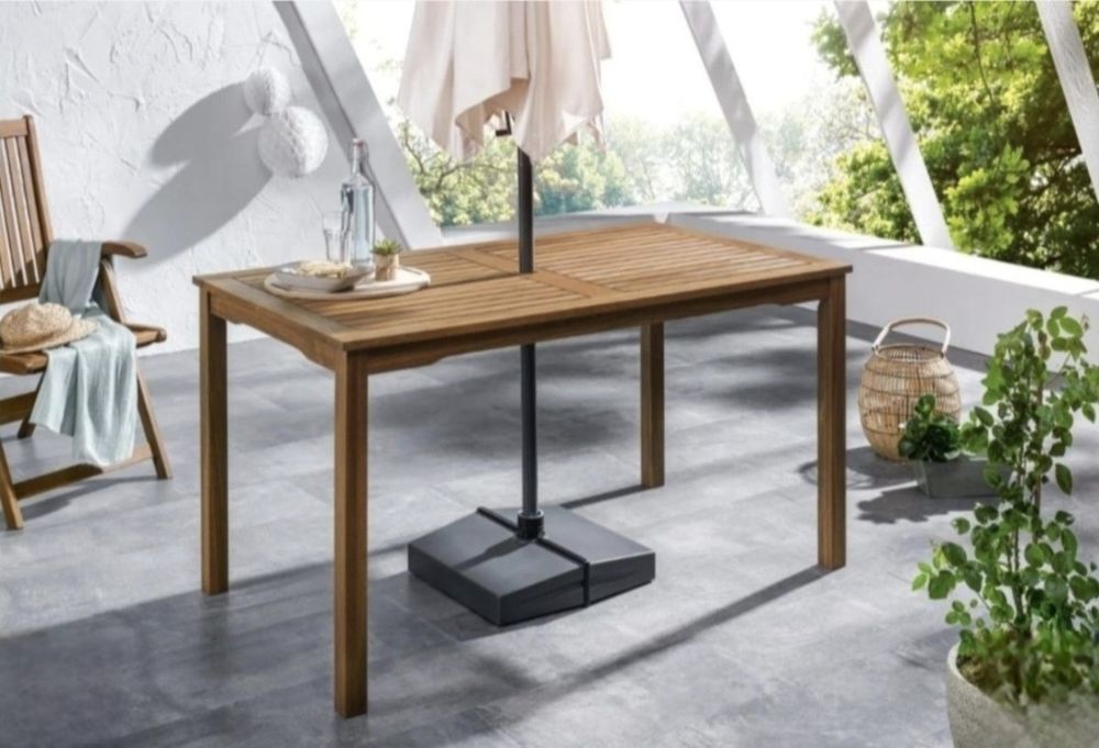 Голяма дървена маса от акация