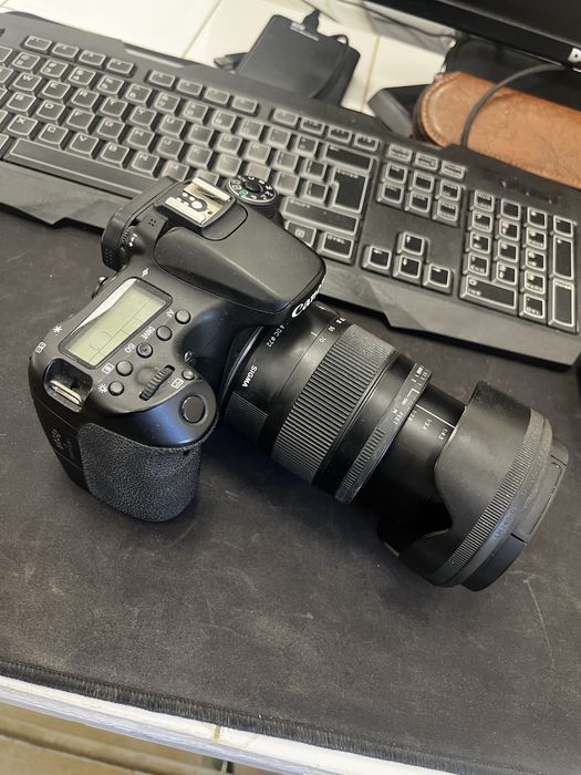 Vând Canon Eos 70D