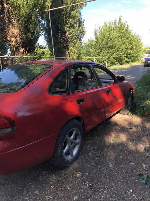 Mazda cronos 1992 года