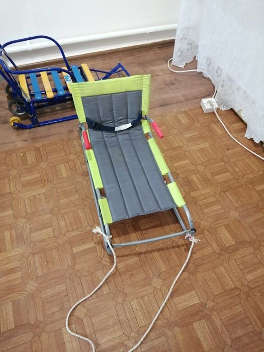 Детские саночки к зиме