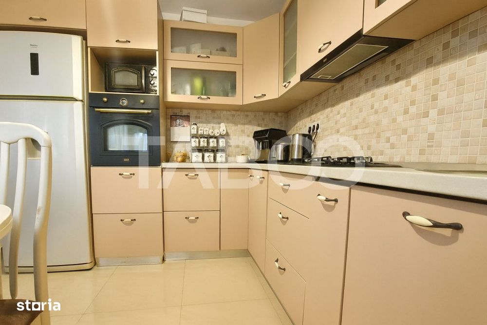 Apartament 3 camere de vanzare balcon terasa pivnita Arhitectilor Lidl
