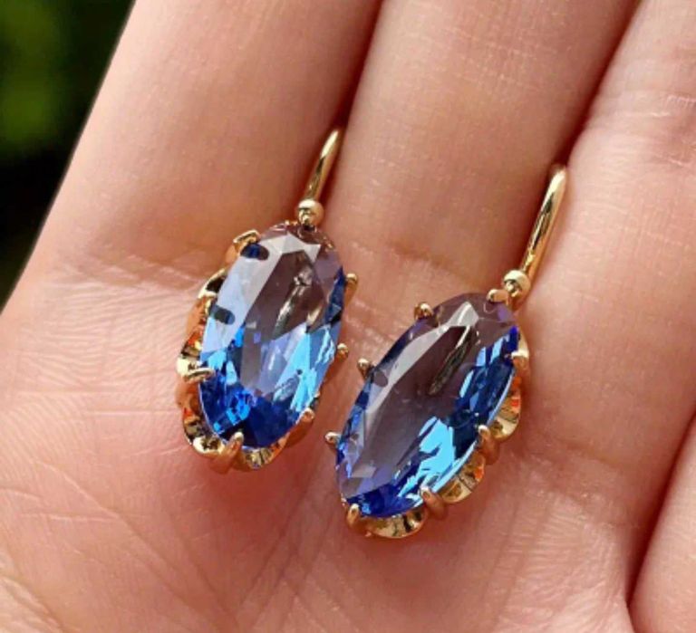 Златни дамски обеци от Медицинско злато нови!