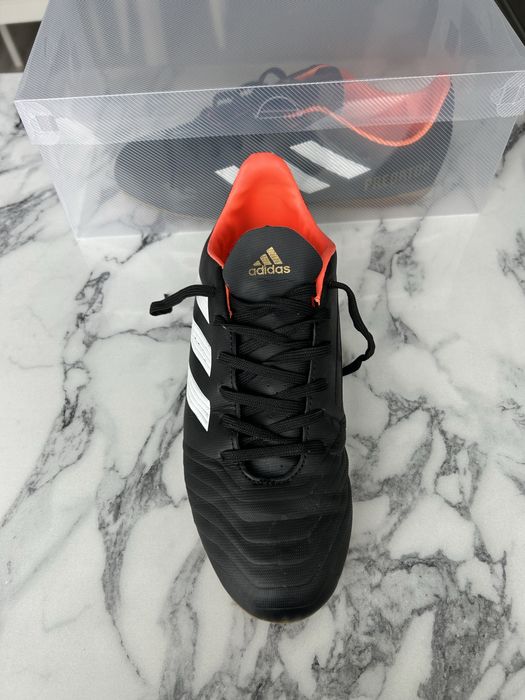 Продам футзалки!