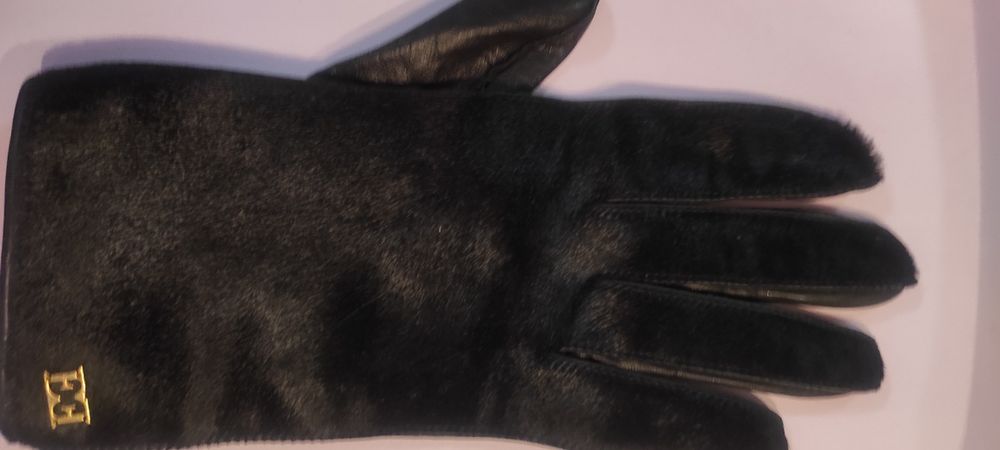 Кожени ръкавици ESCADA