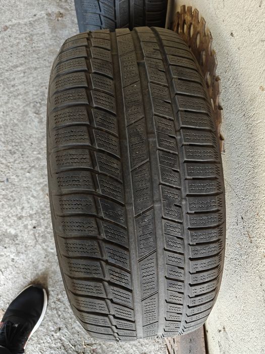 Зимни гуми 215/55/16