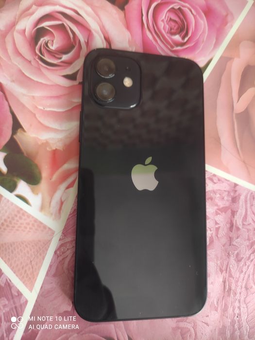 Продавам    IPhone 12