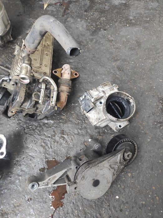 Дросел дроселова клапа за голф 5 Туран Сеат Шкода 1.9 105 кс