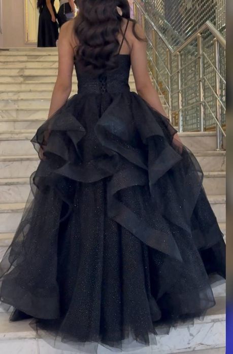 Блестящее выпускное платье