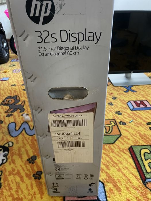 Мноитор HP 32s display