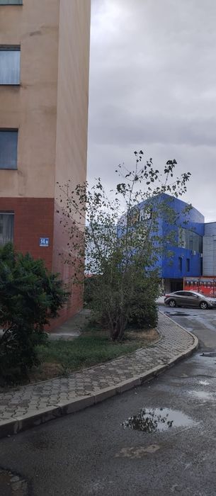 Продам коммерческое помещение в микрорайоне Каратал