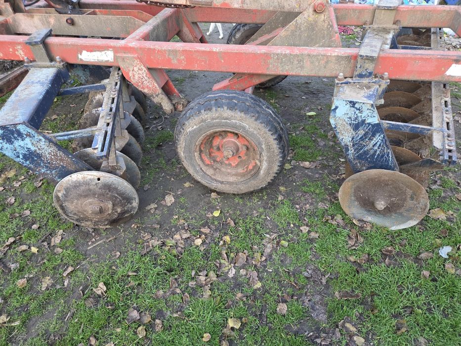 Vând  disc  agricol  în  V.