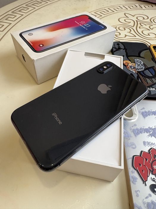 Продам Айфон 10 Apple X