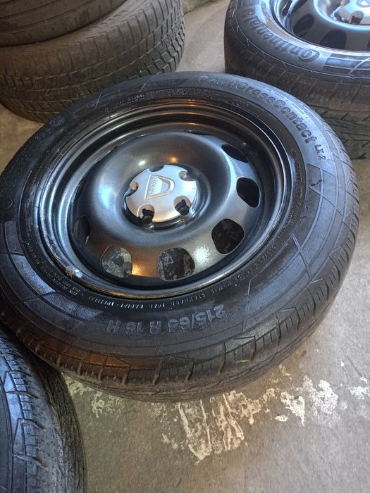 Dacia Duster 215/65/16 Continental