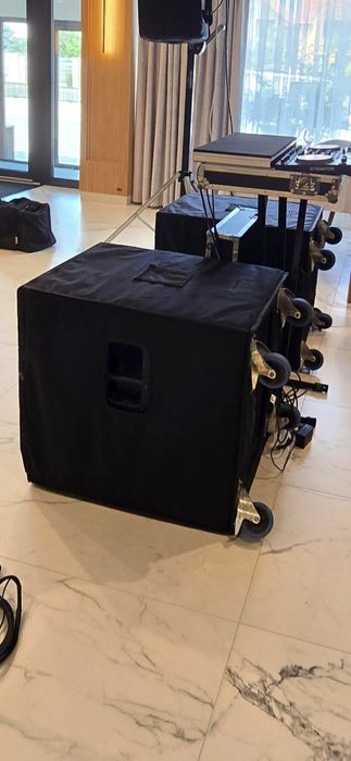 Doi Bași Yamaha DXS18 ( rcf, fbt, dynacord)