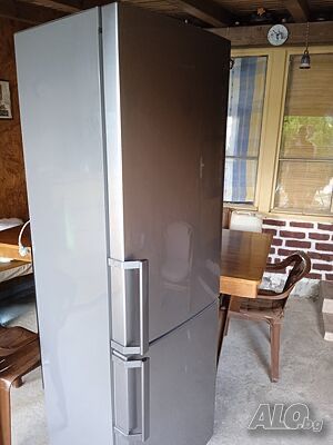 Хладилник Самсунг с долна камера цена 210 лева