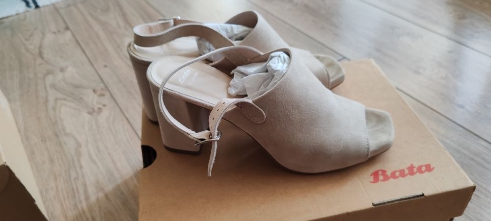 Дамски сандал Bata