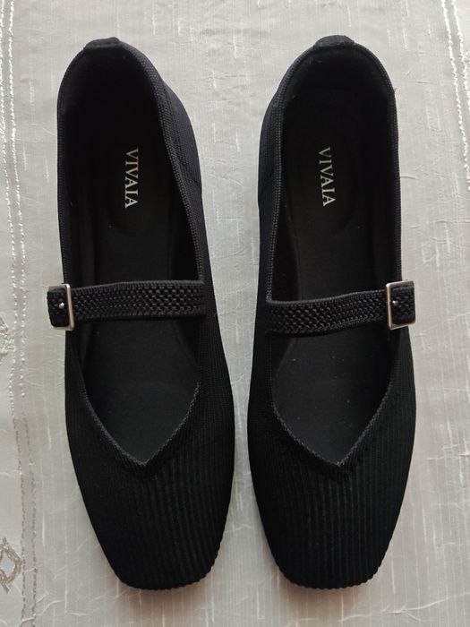 Pantofi noi Vivaia din panza Nr 39