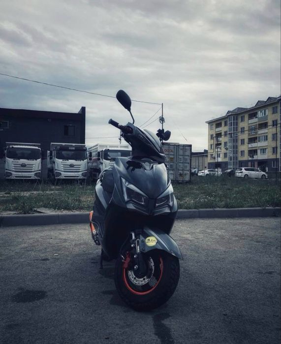 Продам м8 про тяга самолёт