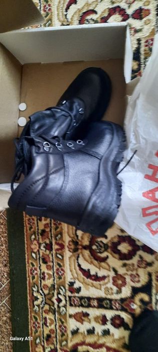 Спецодежда и спецобувь перчатки итд.