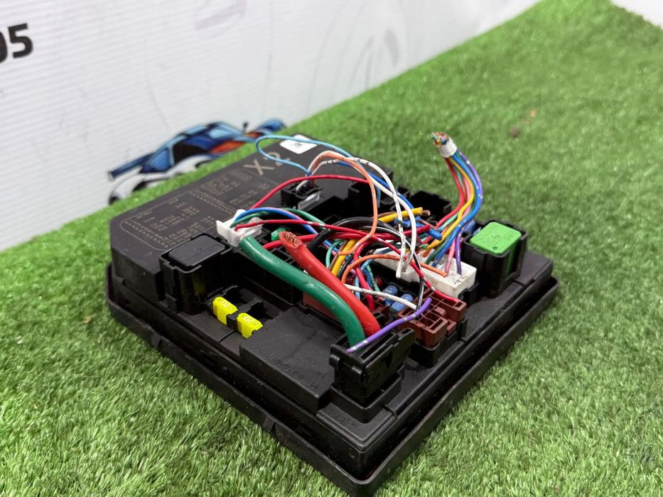 TABLOU SIGURANTE NISSAN LEAF EM57 ELECTRIC MOTOR F/EV 2016 COD OEM 284B74NM3A 59ME11F00 2011-2017