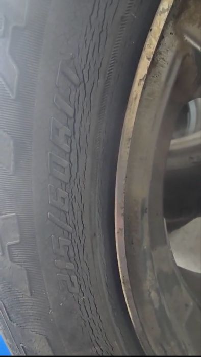 Продам диски с зимней резиной