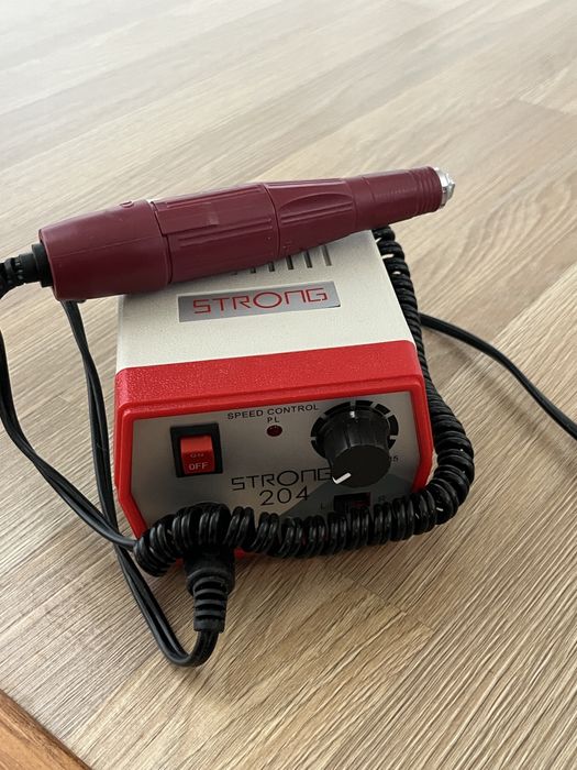 Продам набор для маникюра в хорошем состоянии